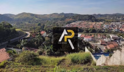 Terreno 952 m² a venda no centro de Guararema/SP