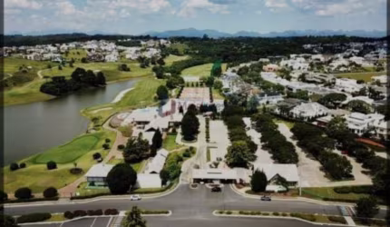 Excelente terreno de 2.078 m² em area nobre de Alphaville Empresarial Pinhais. Terreno com capacidade  de ate 8 andares, comercial/residencial .