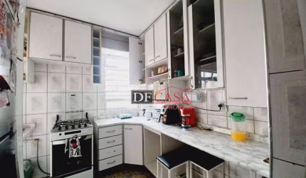Apartamento em Artur Alvim