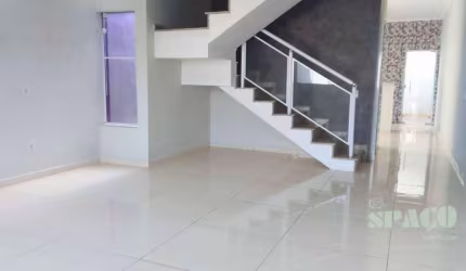 Sobrado com 2 dormitórios à venda, 100 m² por R$ 320.000,00 - Portal dos Eucaliptos - Pindamonhangaba/SP