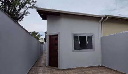 Casa com 2 dormitórios à venda, 67 m² por R$ 245.000,00 - Conjunto Habitacional Terra dos Ipês I (Norte) - Pindamonhangaba/SP