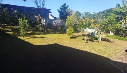 Terreno à venda na Rua Maguari, Santo Inácio, Curitiba por R$ 1.950.000