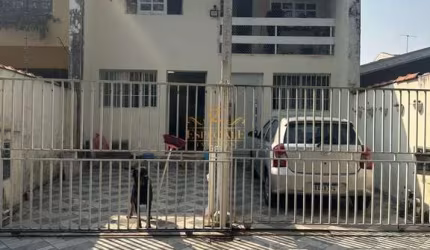 Casa com 5 quartos à venda na Rua Henrique Mehl, Uberaba, Curitiba por R$ 530.000