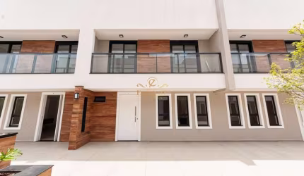 Casa em condomínio fechado com 3 quartos à venda na Rua Tobias de Macedo Júnior, Santo Inácio, Curitiba por R$ 1.742.438