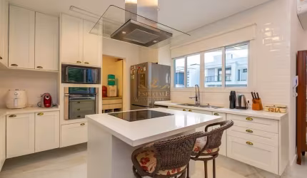 Casa em condomínio fechado com 2 quartos à venda na Rua Francisco Antônio da Costa Nogueira, Santa Felicidade, Curitiba por R$ 1.780.000