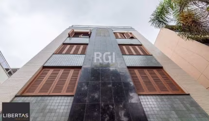 Cobertura para Venda - 248.34m², 3 dormitórios, sendo 1 suites, 3 vagas - Petrópolis