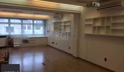 Conjunto/Sala para Venda - 73.6m², 0 dormitórios, Petrópolis
