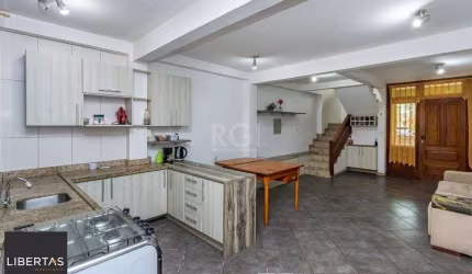 Casa para Venda - 430m², 0 dormitórios, Santa Tereza