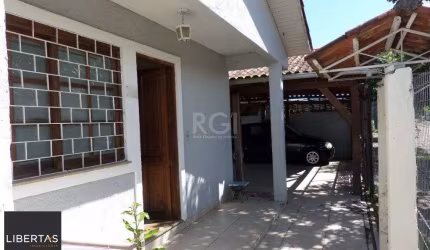 Casa na Hípica com 3 dormitórios e 2 vagas