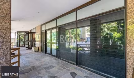 Loja Comercial na Av Cristóvão Colombo