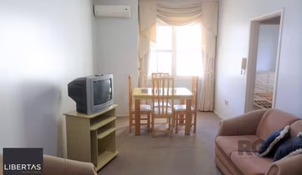 Apartamento no bairro Rio Branco de 2 dormitórios desocupado
