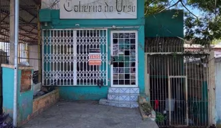 Casa para utilização comercial, no bairro Teresópolis, em Porto Alegre, RS.