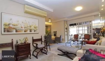 Casa de Condomínio em Vila Jardim