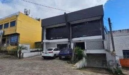 Loja com 450m² na Av Saturnino de Brito