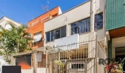 Casa na Bela Vista de 8 dormitórios