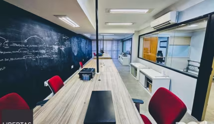 EXCELENTE SALA COMERCIAL REFORMADA, COM 127M²!