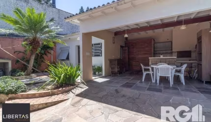 Casa 3 dormitórios à venda Vila Ipiranga Porto Alegre/RS