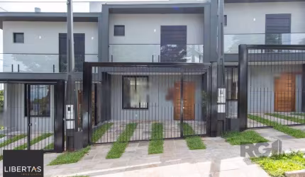 Sobrado novo  no Bairro Tristeza,