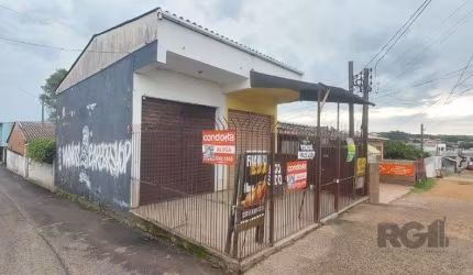 Casa comercial 4 dormitórios à venda Vila Nova Porto Alegre/RS