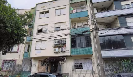 Apartamento 03 dormitórios no Bairro Santana em Porto Alegre.