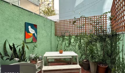 CASA TOTALMENTE REFORMADA EM ÓTIMA LOCALIZAÇÃO NO CENTRO HISTÓRICO