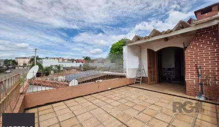 Casa com 4 dormitórios  no bairro Jardim Leopoldina