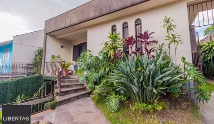 Casa 3 dormitórios no bairro  Vila Jardim