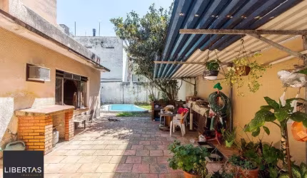 Casa de 3 dormitórios no bairro Santa Cecília