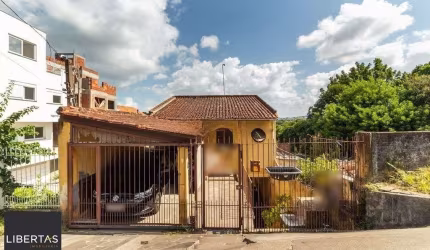 Casa de 4 dormitórios no bairro Camaquã