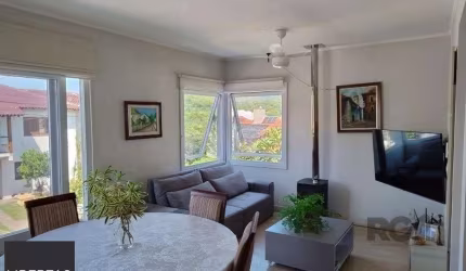 Casa de 3 dormitórios no bairro Mário Quintana