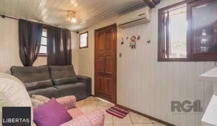 Casa de 4 dormitórios,  no bairro Vila Jardim