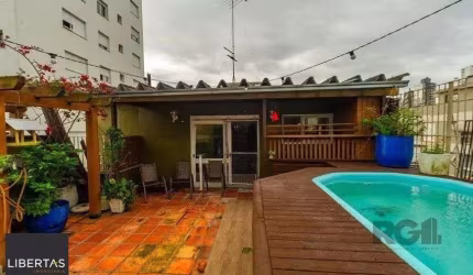 Cobertura 125m² - 3 dormitórios, 2 vagas no bairro Petrópolis