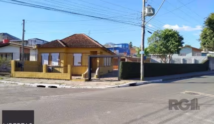 Casa térrea em ótimo estado.