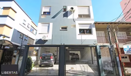 Apartamento de 2 dormitórios e 1 vaga de garagem no bairro Santana em Porto Alegre