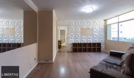 Apartamento de 02 dormitórios com móveis e roupeiros planejados