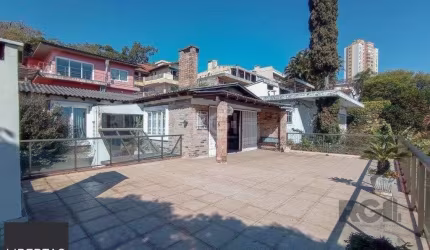 Casa para venda com 4 dormitórios no bairro Cristal