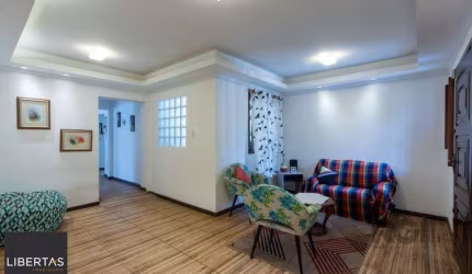 Casa 3 dormitórios, bairro Jardim Carvalho.