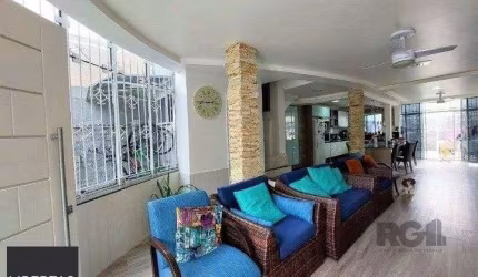 Casa, 234m², 3 dormitórios, Cristal