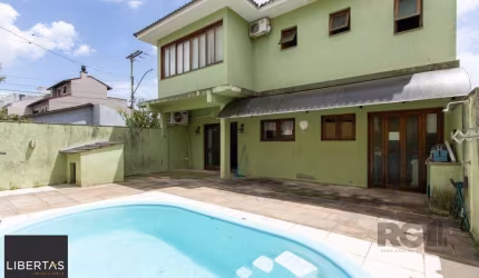 Casa para Venda - 174m², 3 dormitórios, sendo 1 suites, 2 vagas - Jardins do Prado