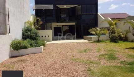 Casa Comercial em Hípica