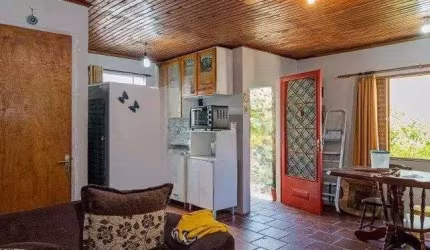 Casa 1 dormitório  e 1 vaga no jardim Sabará