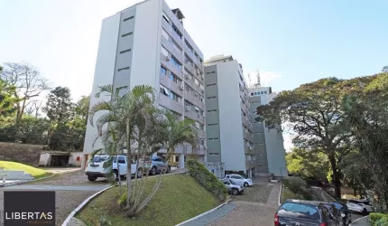 Cobertura de 03 dormitórios e 2 vagas no Bairro Teresópolis