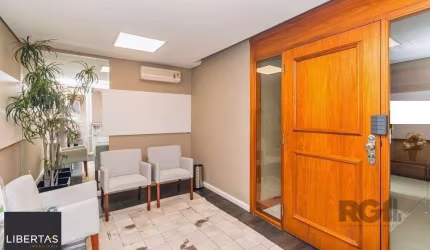 Excelente sala comercial de 140m² no centro.