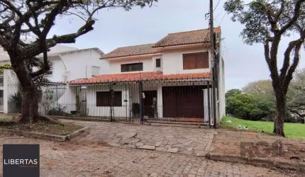 casa, 6 quartos, 1 suíte, 3 vagas, 352,38m2 privativos, bairro Santa Tereza