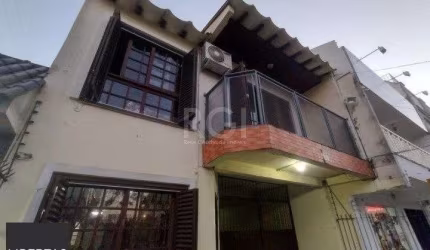 Casa para Venda - 299m², 4 dormitórios, 2 vagas - Santana