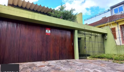 Casa para Venda - 300m², 4 dormitórios, sendo 1 suites, 2 vagas - Santana