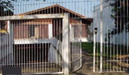 Casa para Venda - 334m², 5 dormitórios, sendo 1 suites, 5 vagas - Três Figueiras