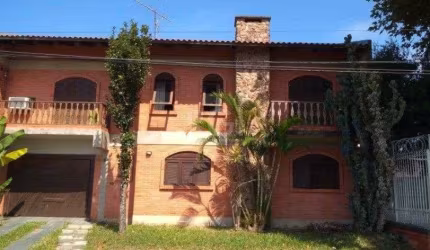 Casa para Venda - 326m², 3 dormitórios, sendo 2 suites, 4 vagas - Parque dos Maias