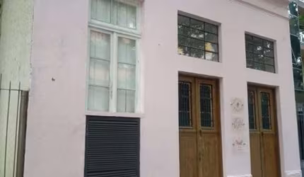 Pré io para Venda - área de 178.2m²,   na Av Independência - Bom Fim
