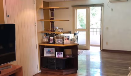 Apartamento em Jardim  Botânico